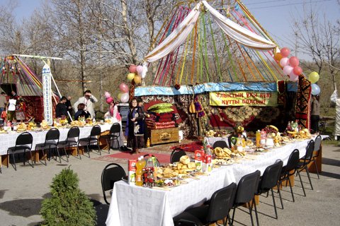 Наурыз мейрамы 2008, праздник на городском ипподроме