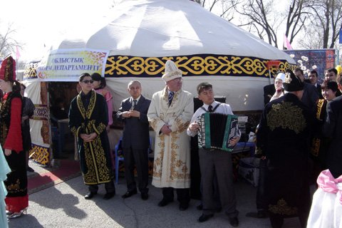 Наурыз мейрамы 2008, праздник на городском ипподроме