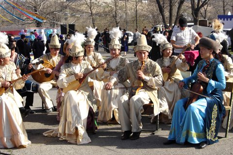 Наурыз мейрамы 2008, народные гуляния, ипподром