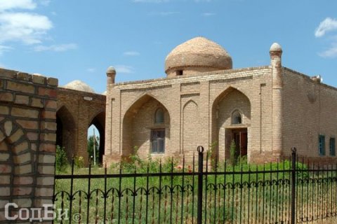 Памятник архитектуры, Байдибекский район Южного Казахстана