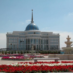 Н.Назарбаев направил поздравление в адрес учителей