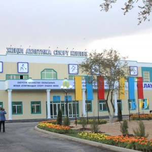 Шымкентские легкоатлеты получили в подарок современный спорткомплекс
