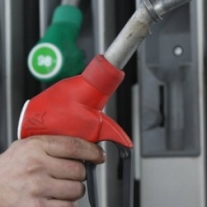 АЗС Шымкента столкнулись с дефицитом бензина