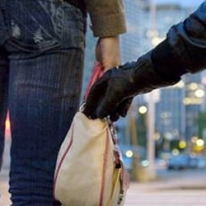 "Добрый" и "злой" разбойники грабили женщин в Шымкенте
