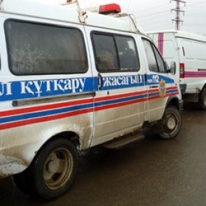 В Южном Казахстане паводковые воды затопили новую больницу