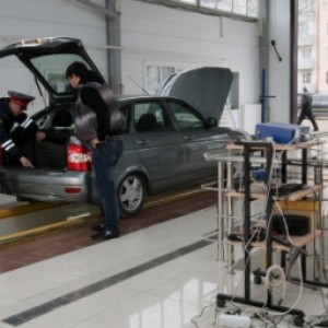 Казахстанские депутаты предложили на год отменить техосмотр автомобилей
