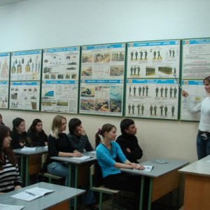 Ни один колледж при вузах не будет закрыт в этом году