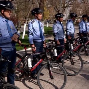 Парки и скверы Шымкента будут патрулировать велосипедные наряды полиции